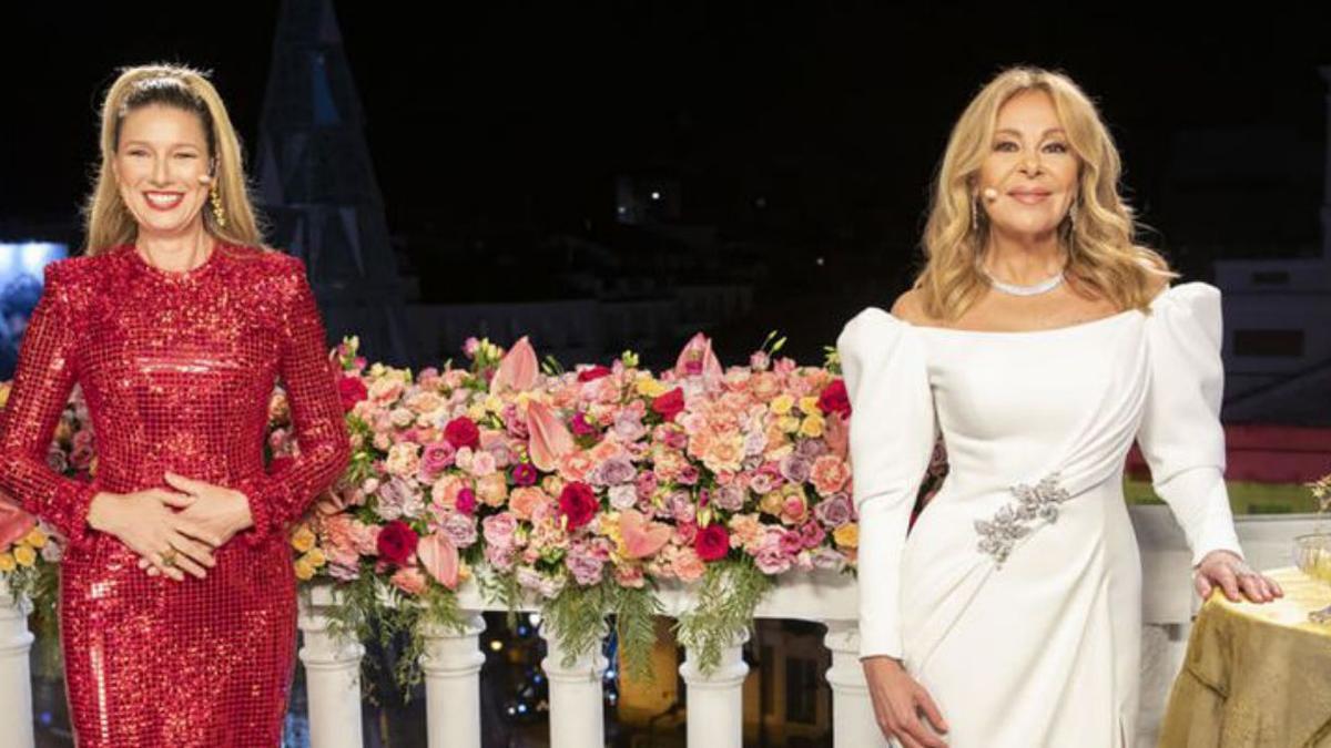 Anne Igartiburu y Ana Obregón, en las Campanadas del año pasado.