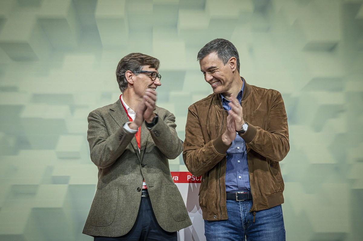 Pedro Sánchez y Salvador Illa en el cierre del congreso del PSC