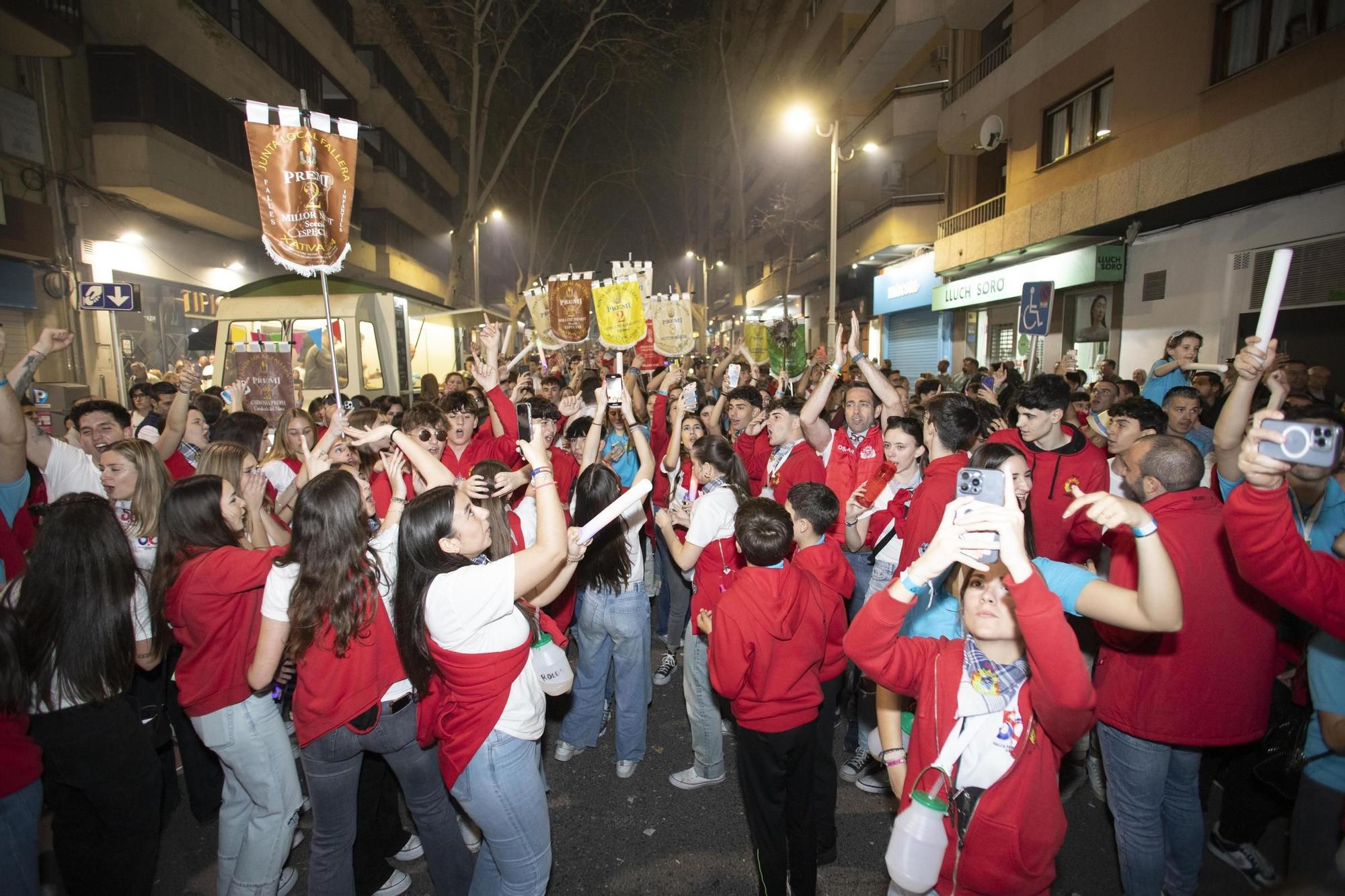 Así ha festejado la comisión Ferroviària su victoria en la edición 2024 de las Fallas de Xàtiva