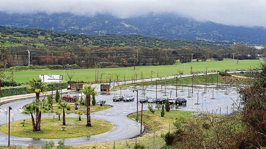 El ayuntamiento estudia la cesión de terreno para un campo de golf