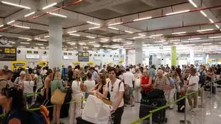 La huelga de controladores franceses cancela 13 vuelos en el aeropuerto de Palma y provoca un reguero de 52 retrasos