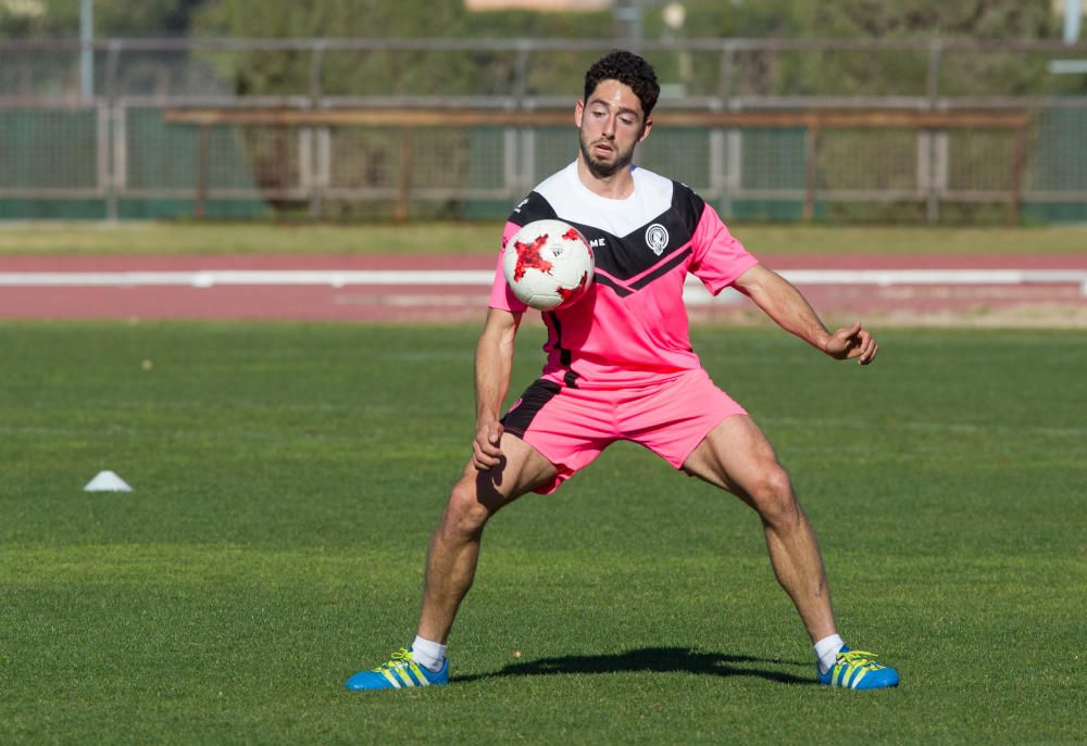 Primer día de Paco Candela en el Hércules