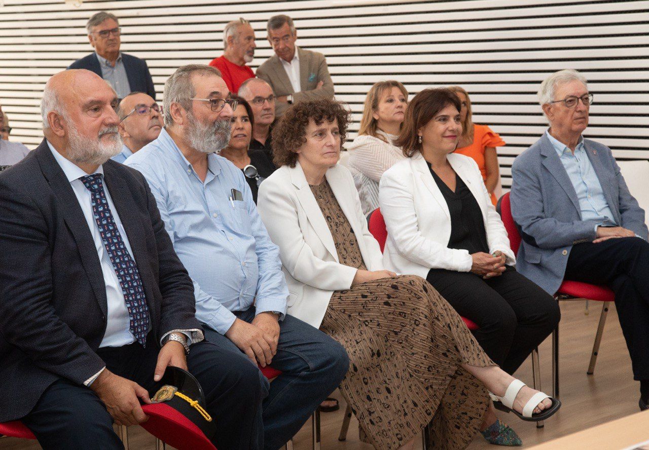 Cornes conmemora el 150 aniversario de la primera línea ferroviaria de Galicia