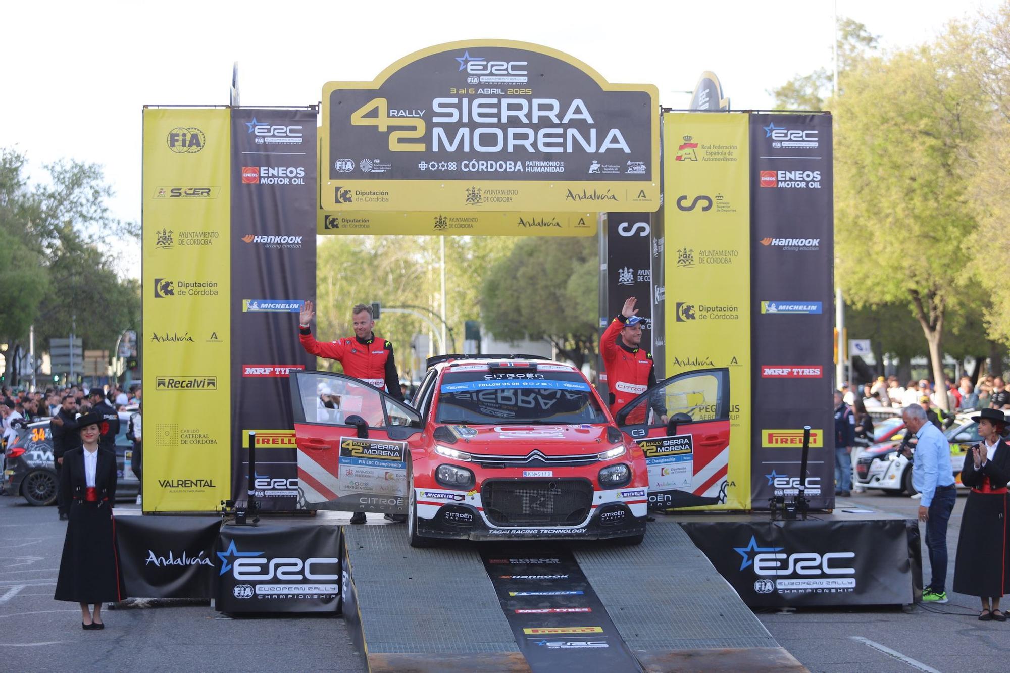 La entrega de premios del Rally Sierra Moren,a en imágenes