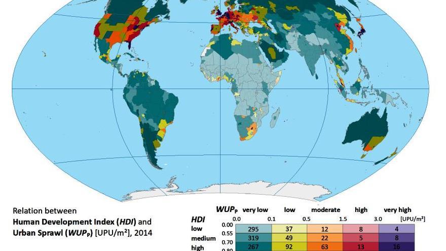 elación entre las clases de desarrollo humano (HDI) y las clases de expansión urbana (WUPp) a nivel de unidades subnacionales.