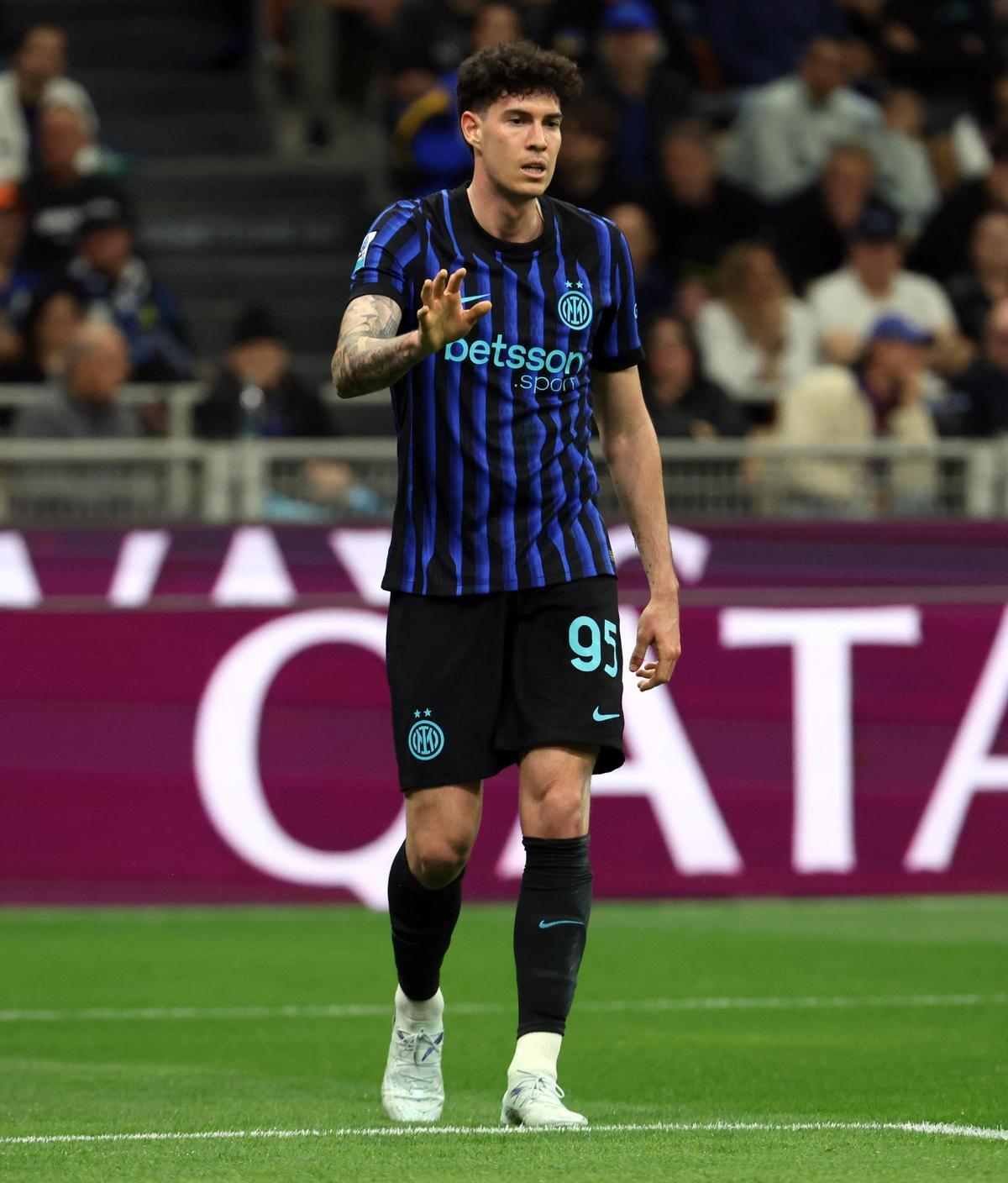 l8217ultimo servizio di bastoni da Justcalcio.com l8217ultimo servizio di bastoni