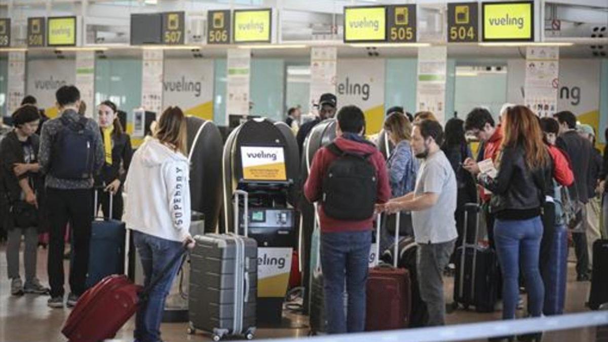 NORMALIDAD EN EL PRIMER DÍA DE HUELGA EN VUELING_MEDIA_2