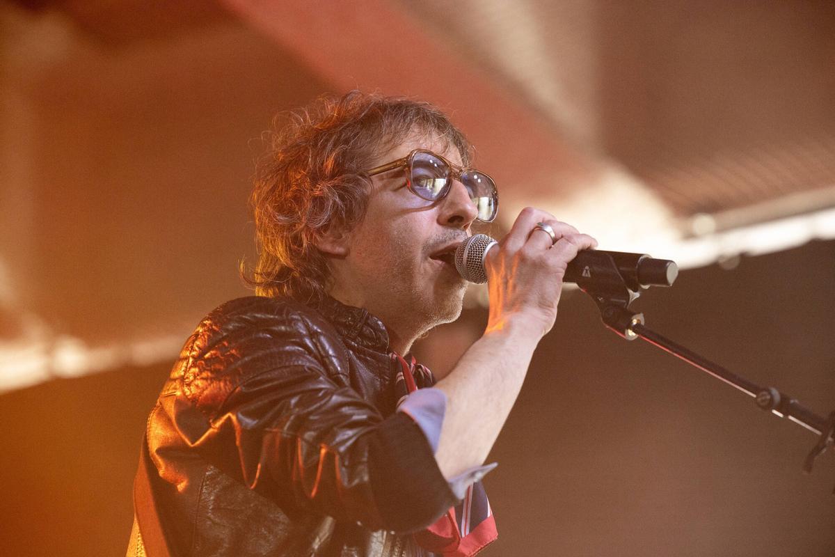 Concierto de Sidonie durante el Sant Jordi Musical en la Antiga Fàbrica Estrella Damm de Barcelona, este 23 de abril.