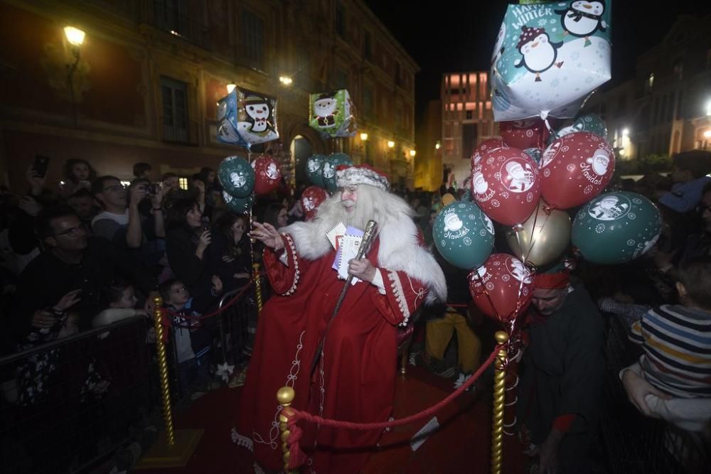 Así ha llegado Papa Noel a Murcia