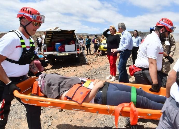 10/04/2019 SAN BARTOLOME DETIRAJANA. Simulacro accidente aéreo del Ejercito del Aire.  Fotógrafa: YAIZA SOCORRO.  | 10/04/2019 | Fotógrafo: Yaiza Socorro