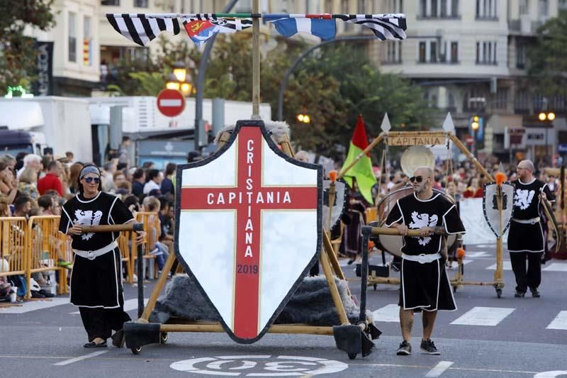 Actos del 9 d'Octubre: Desfile de Moros y Cristianos