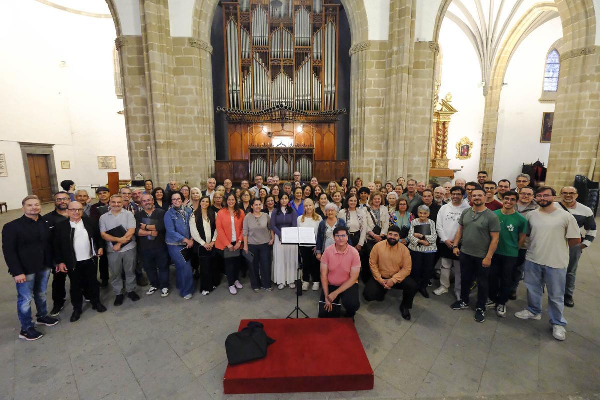 Ensayo del Coro que cantará a León XIV en la Catedral de Santa Ana Ensayo del Coro que cantará a León XIV en la Catedral de Santa Ana