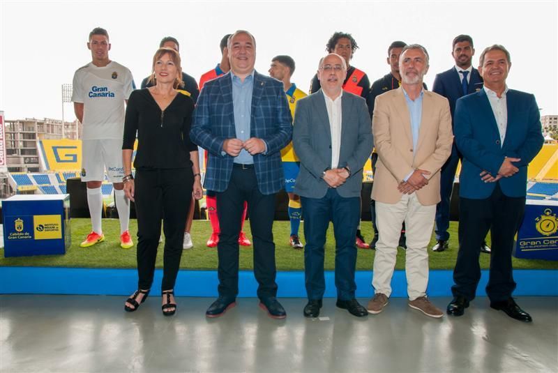 Presentación de las camisetas de la UD Las Palmas