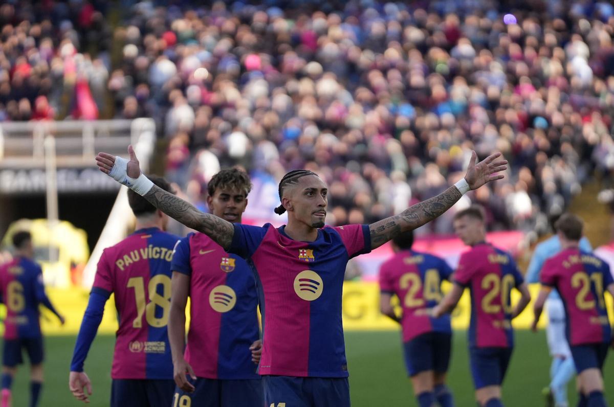 Con un gran Raphinha, el Barça le dio la vuelta a un partido que se le puso muy cuesta arriba