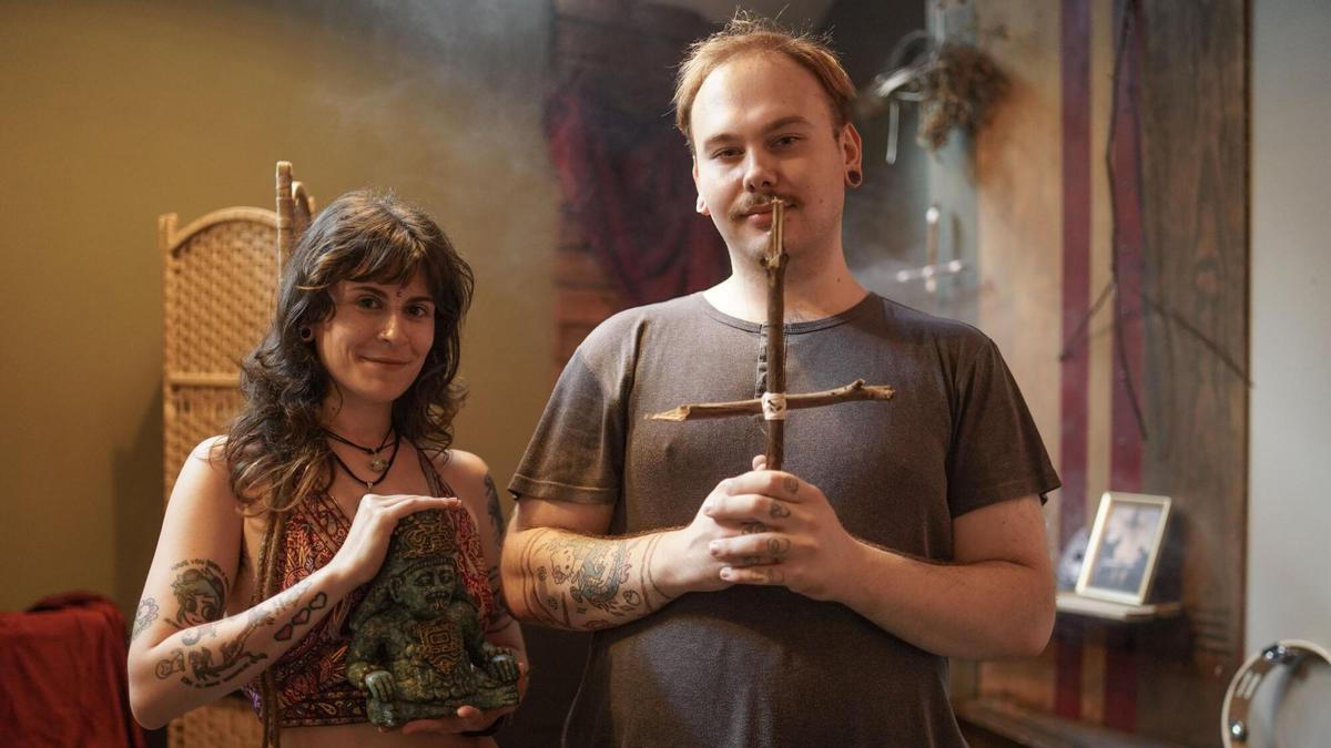 Abre en Monte Alto la primera taberna de brujas de A Coruña: "Vamos a hacer rituales y celebrar el Sabbat"