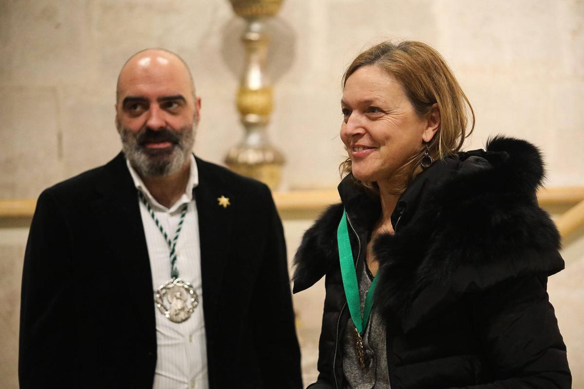 GALERÍA | Imposición de medallas y varas a los nuevos cofrades de la Cofradía de la Virgen de la Esperanza GALERÍA | Imposición de medallas y varas a los nuevos cofrades de la Cofradía de la Virgen de la Esperanza