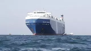 Los ataques a barcos en el mar Rojo buscan elevar el coste de las mercancías por vía marítima