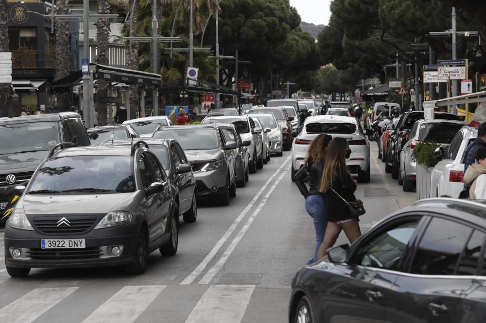 Platja d'Aro i Sant Feliu s'omplen de visitants per Pasqua