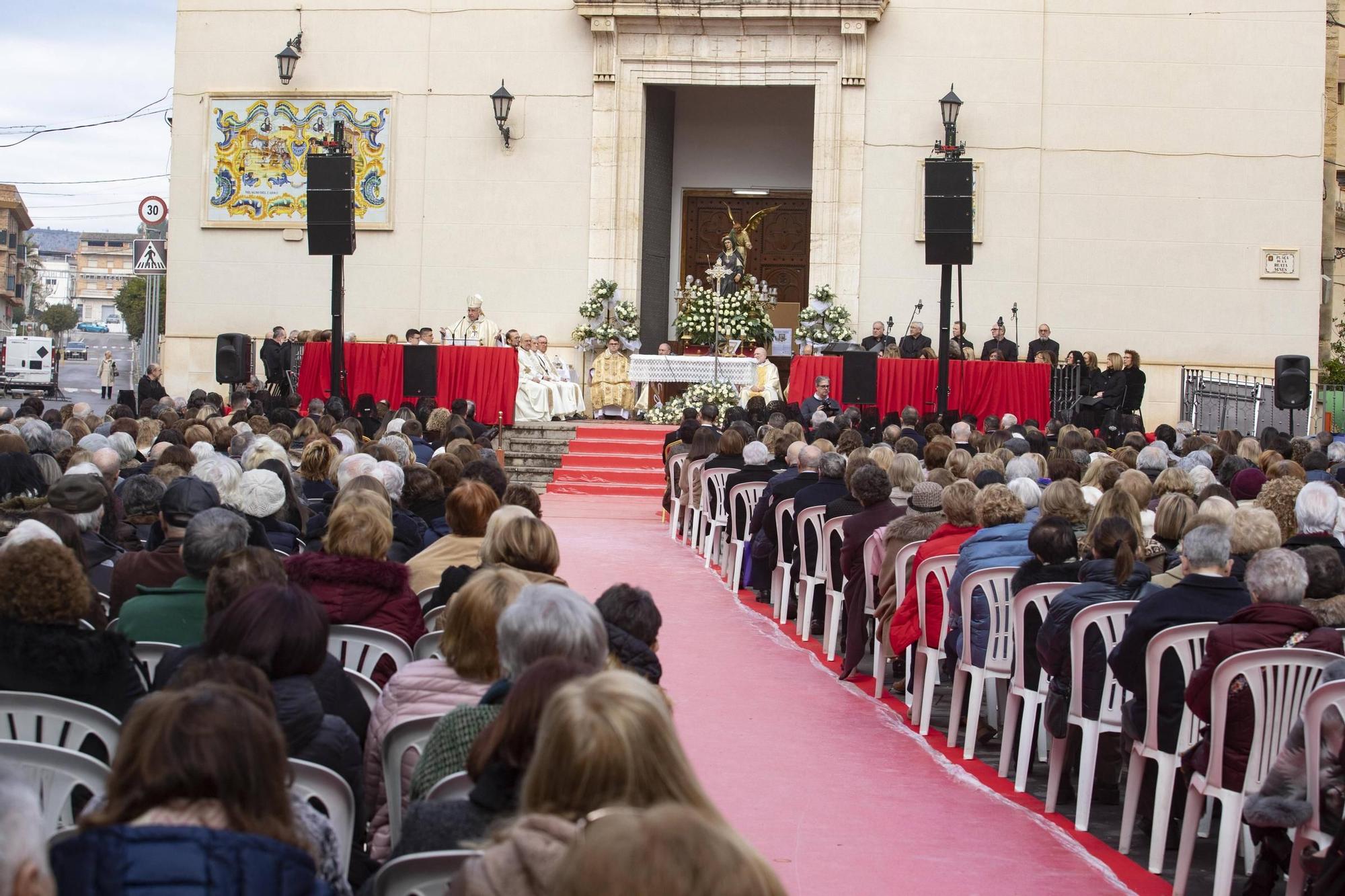 Benigànim honra a la beata inés
