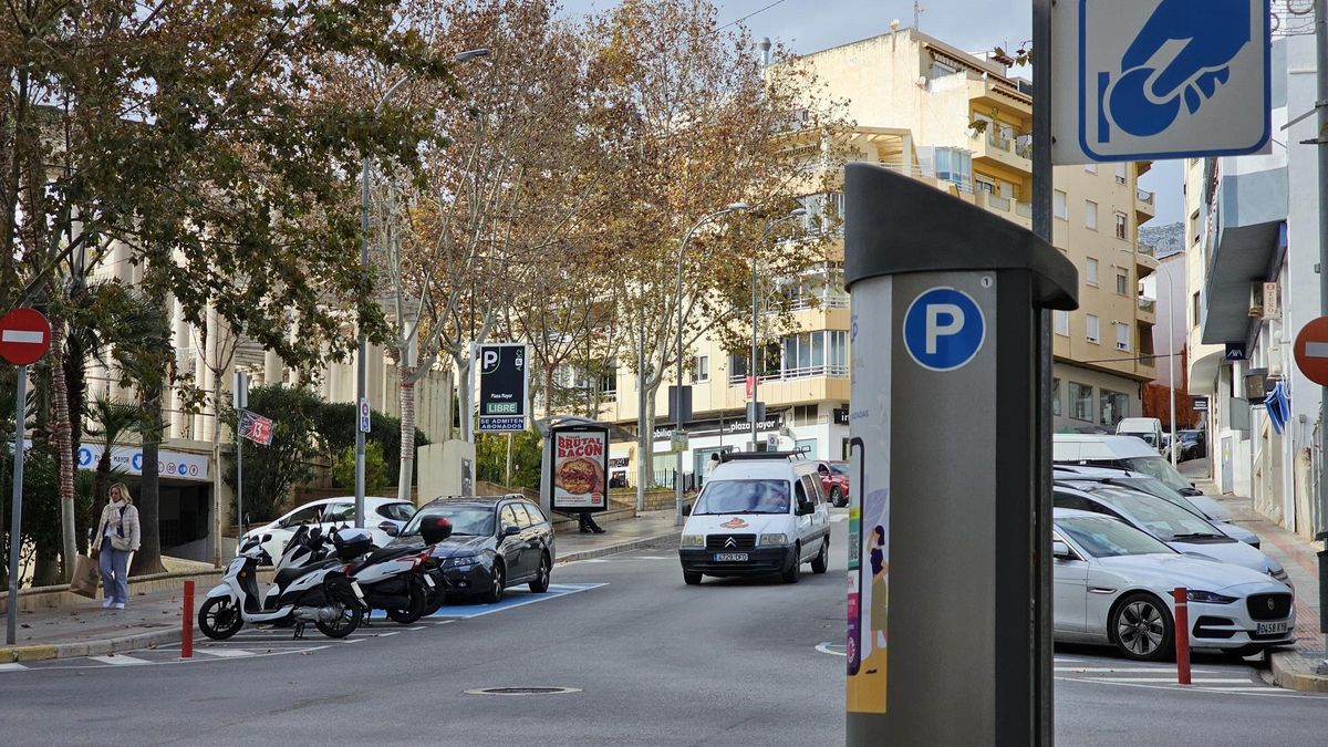 Calp afronta un verano sin zona azul y sin rotación de aparcamiento