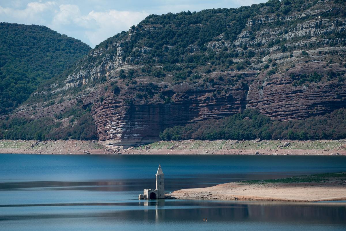 Vista del pantano de Sau.