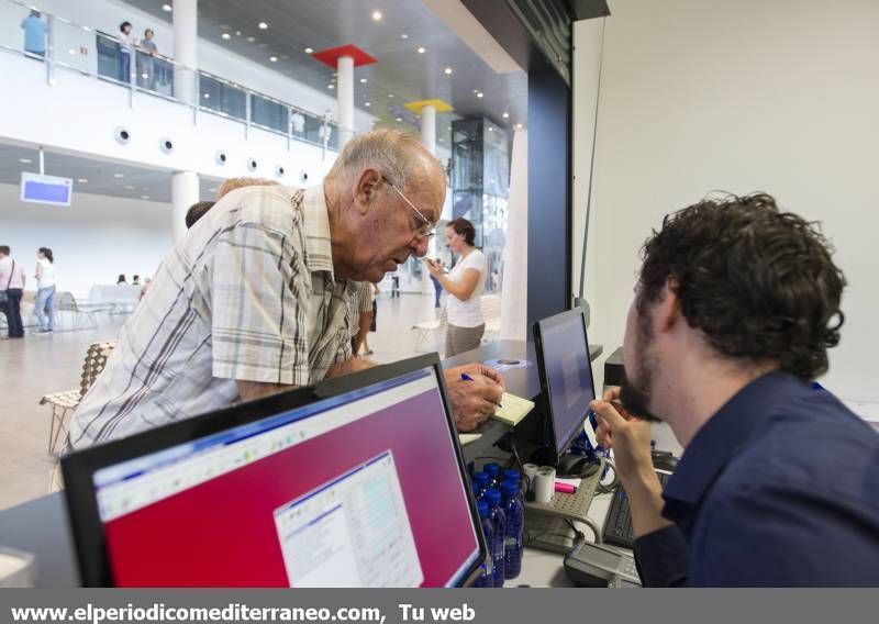 GALERÍA DE FOTOS -- Primer vuelo comercial en el aeropuerto de Castellón