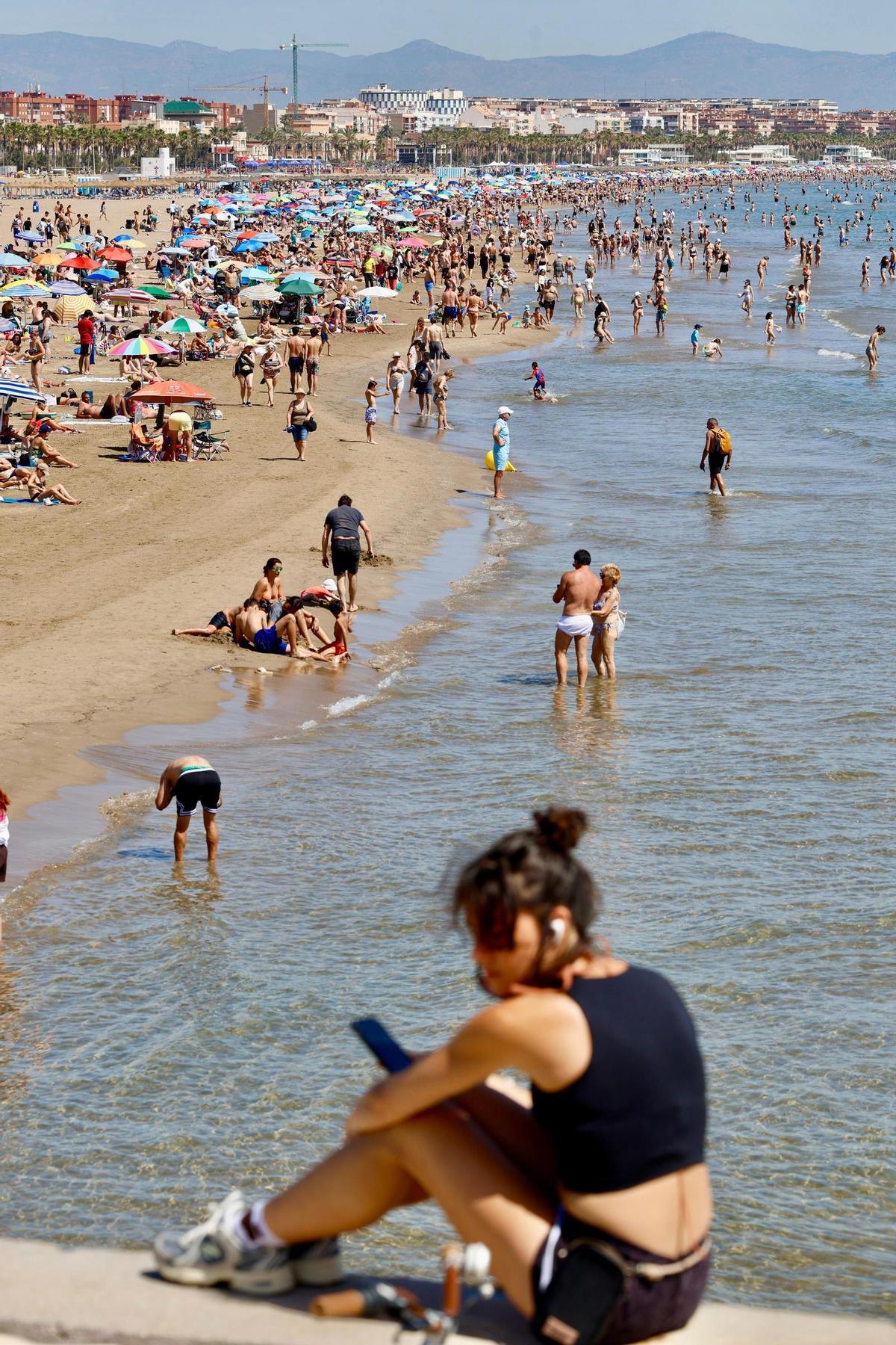 Las playas de València, a reventar