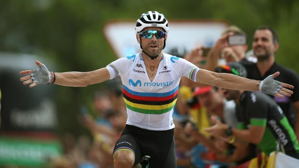 Alejandro Valverde, ganando la séotima etapa de la Vuelta a España del 2019.