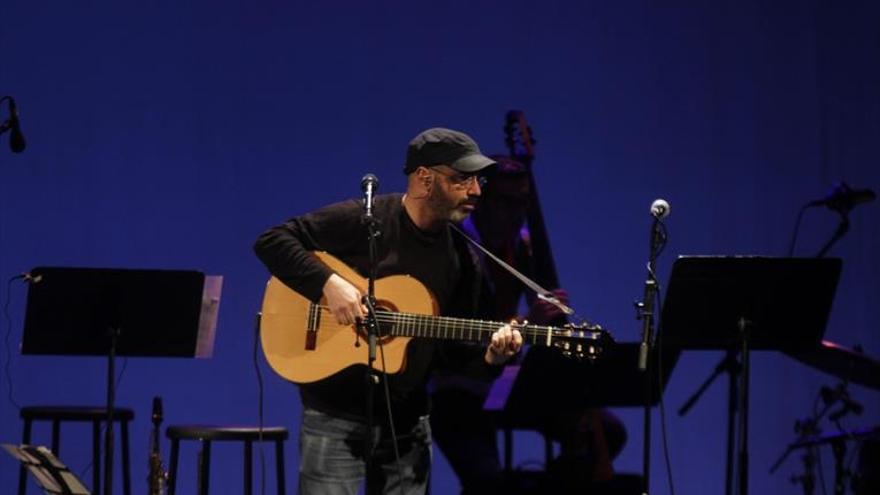 Luis Medina canta a Eduardo García