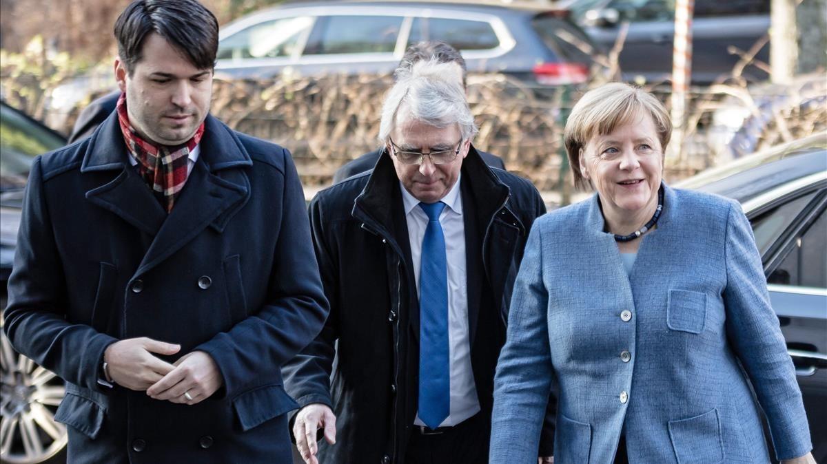 zentauroepp41904666 berlin  germany   04 02 2018   german chancellor angela merk180204211509