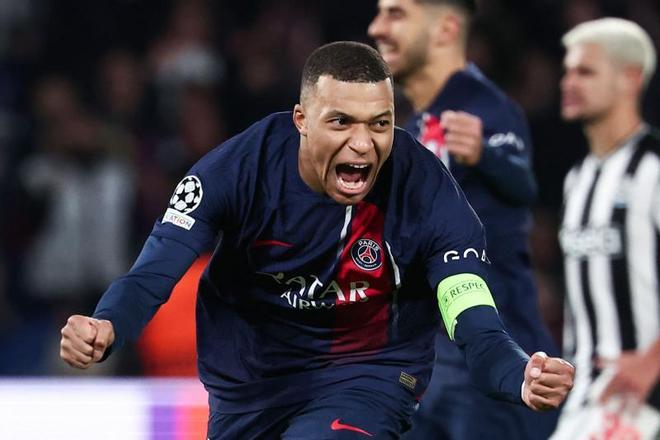 Kylian Mbappé - Extremo izquierdo - PSG - 180 millones