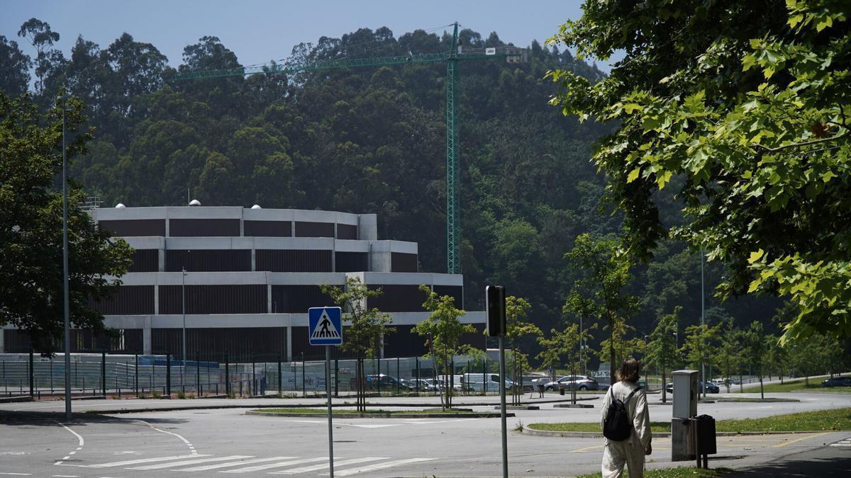 Avance de los trabajos del multiusos de Bastiagueiro