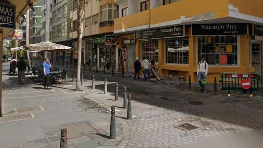 Crítico tras ser reanimado en plena calle en Las Palmas de Gran Canaria