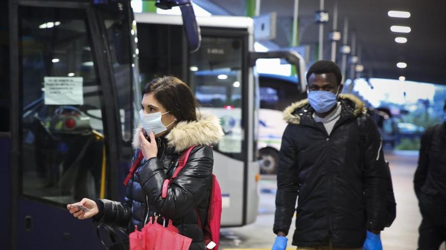 Así podría ser la vida a partir del 11 de mayo en Asturias: terrazas con un tercio de ocupación y mascarilla en el transporte púlbico