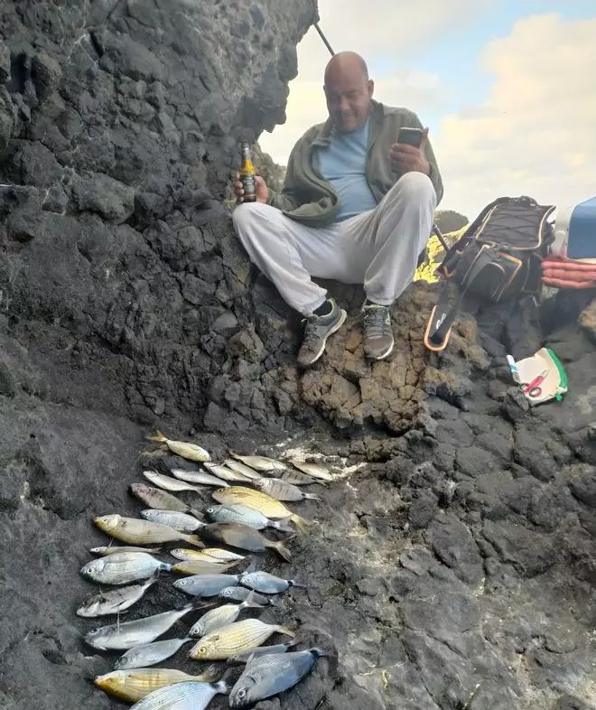 Telde llora al pescador 'Pepe El Tableta', fallecido en Gáldar tras ser arrastrado por una ola