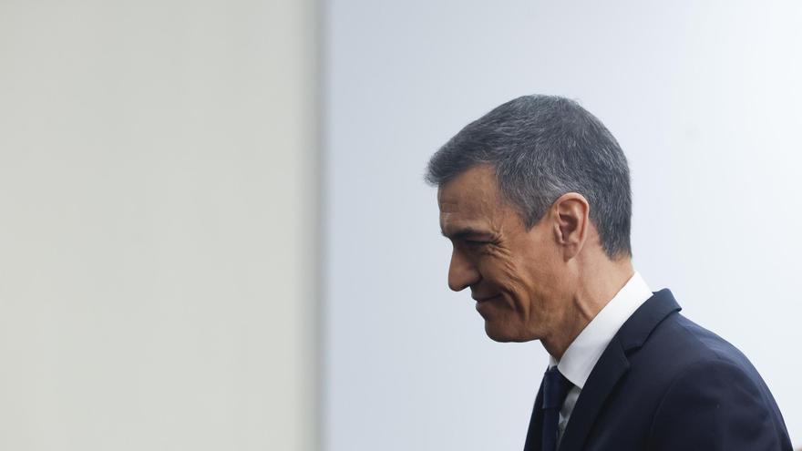 Sánchez pide &quot;perdón&quot; por confiar en Santos Cerdán, evita concretar su responsabilidad y descarta elecciones