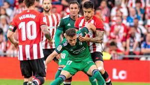 Un lance del encuentro entre el Athletic y Osasuna en LaLiga