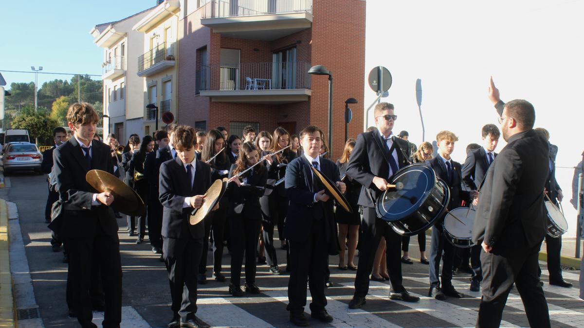 La banda de Benirredrà celebró Santa Cecilia el pasado fin de semana y hoy actúa en Gandia