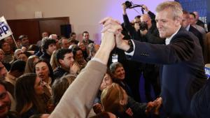 Alfonso Rueda, tras su victoria electoral en Galicia.