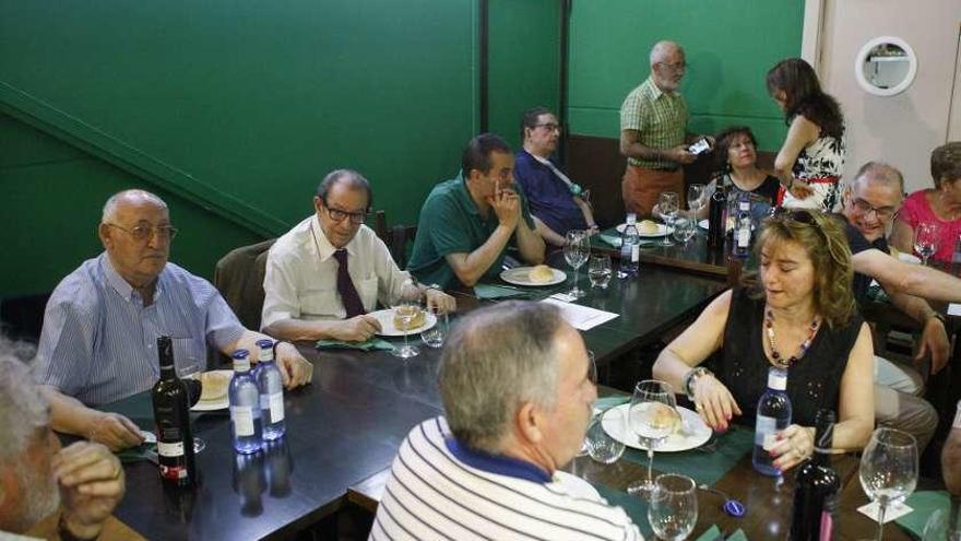 El Foro Amigos de Herminio Ramos rinde homenaje a Muñoz Miñambres