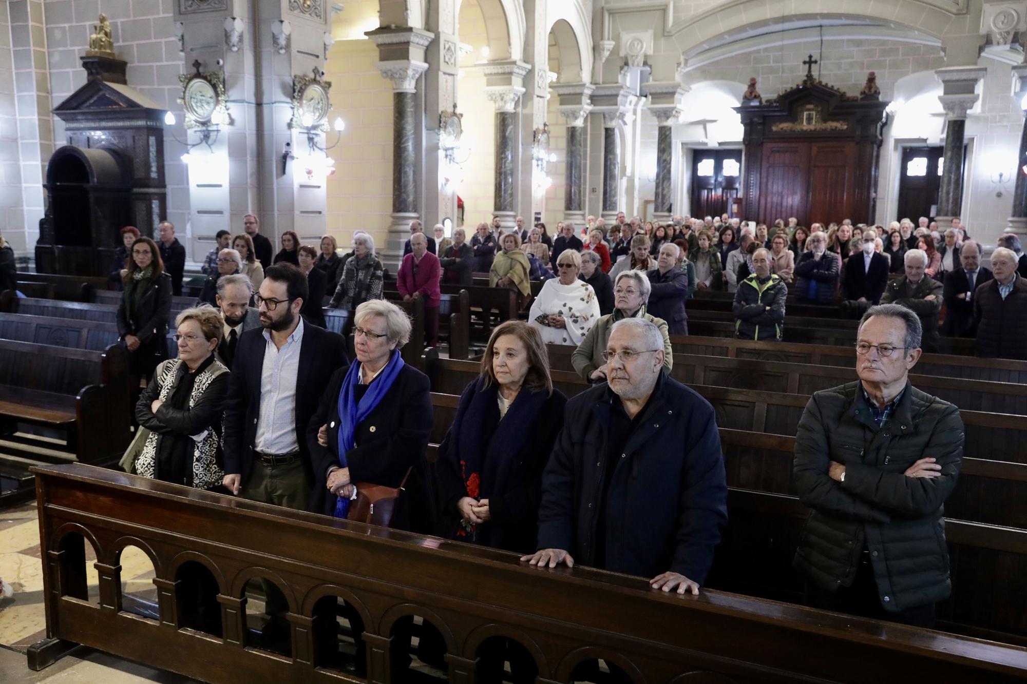 En imágenes: funeral por el fotógrafo Ángel Ricardo en Oviedo