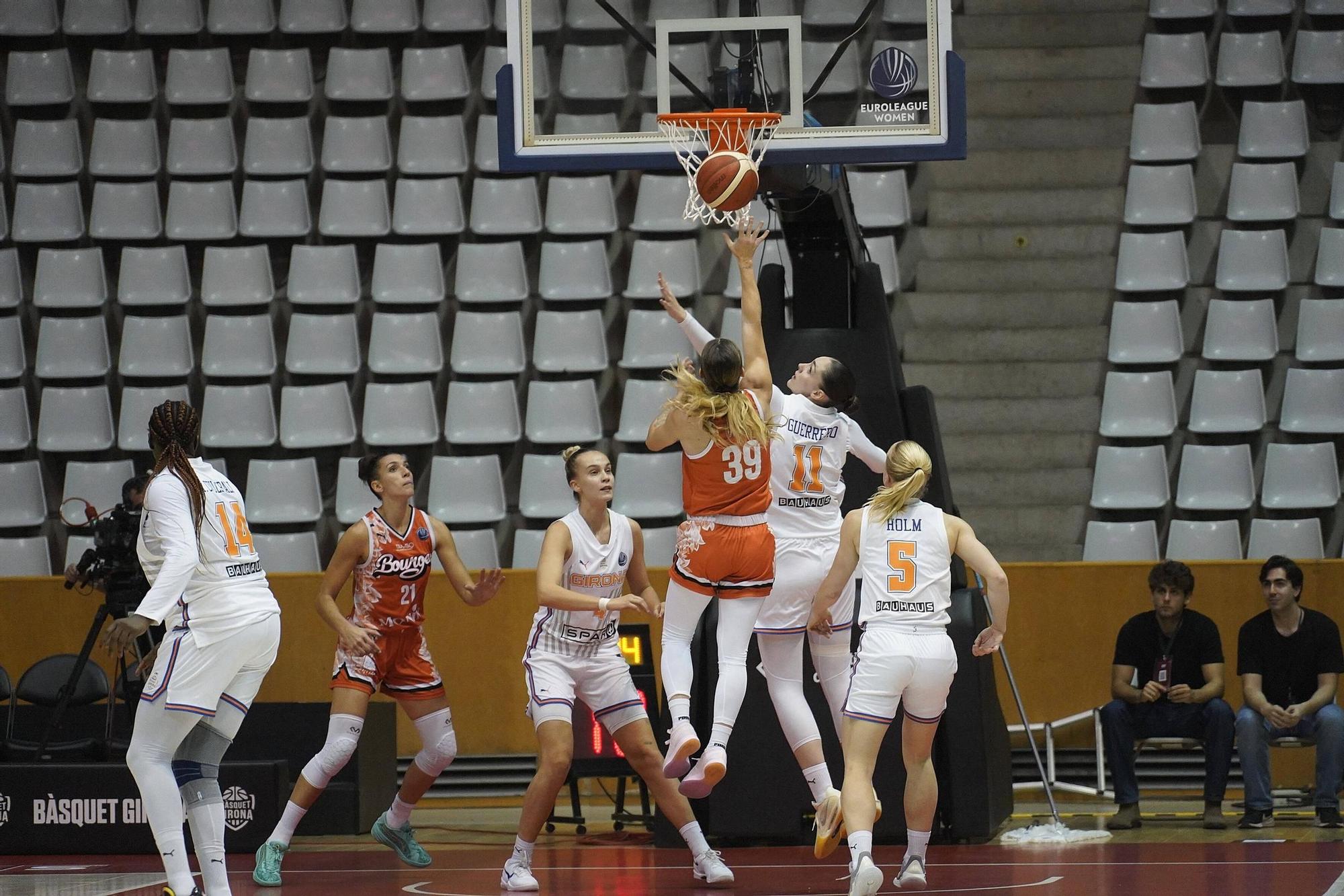 Exhibició de l'Spar Girona a l'Eurolliga contra el Bourges (92-62)
