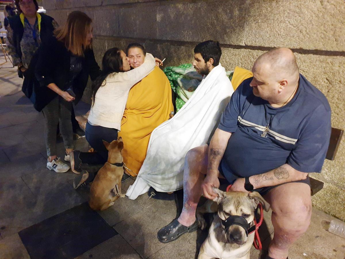 Las imágenes del mortal incendio de la plaza América de Vigo Las imágenes del mortal incendio de la plaza América de Vigo