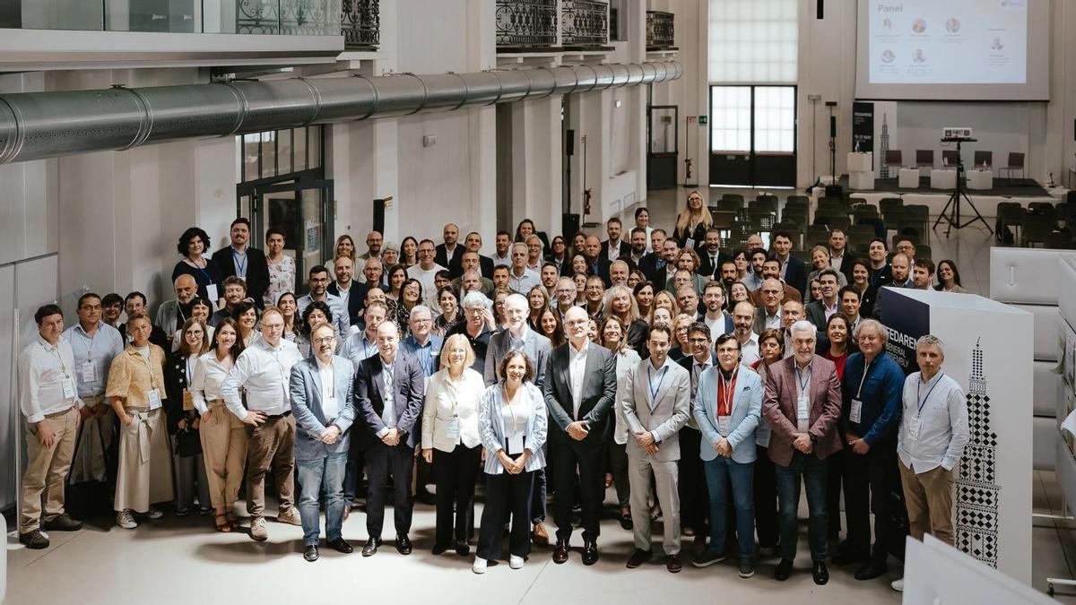 Participantes en la asamblea general de Fedarene de 2026, en Módena (Italia), donde se ha elegido a Extremadura como sede de la asamblea de 2027.