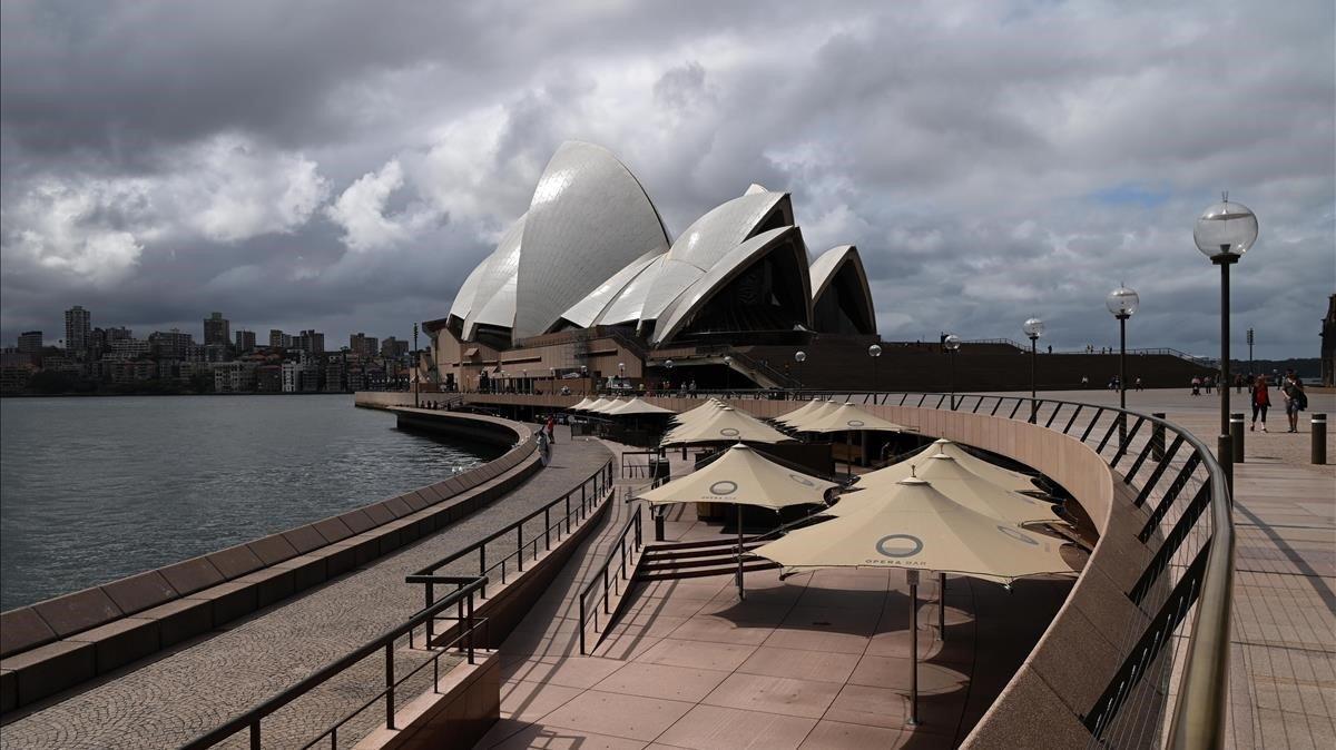segea52891190 sydney australia 23 03 2020 view of the empty opera bar200323094702 segea52891190 sydney australia 23 03 2020 view of the empty opera bar200323094702