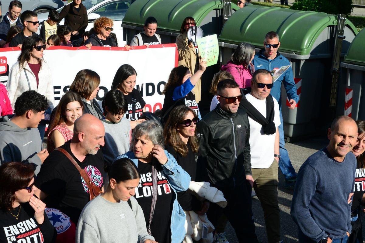 La comunidad educativa también clama en Cangas La comunidad educativa también clama en Cangas