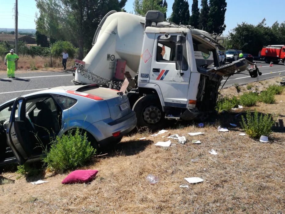 Tres personas mueren en un accidente de tráfico en la autovía de Alcúdia