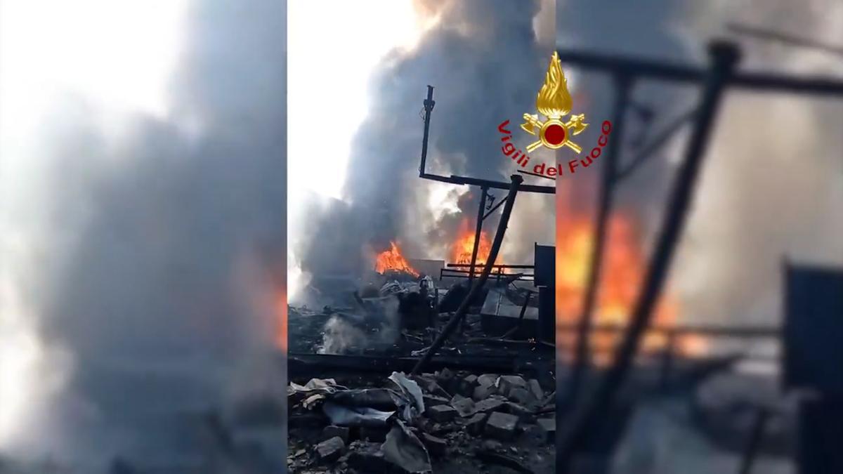 Almenys 27 ferits per una gran explosió en una gasolinera a Roma Almenys 27 ferits per una gran explosió en una gasolinera a Roma