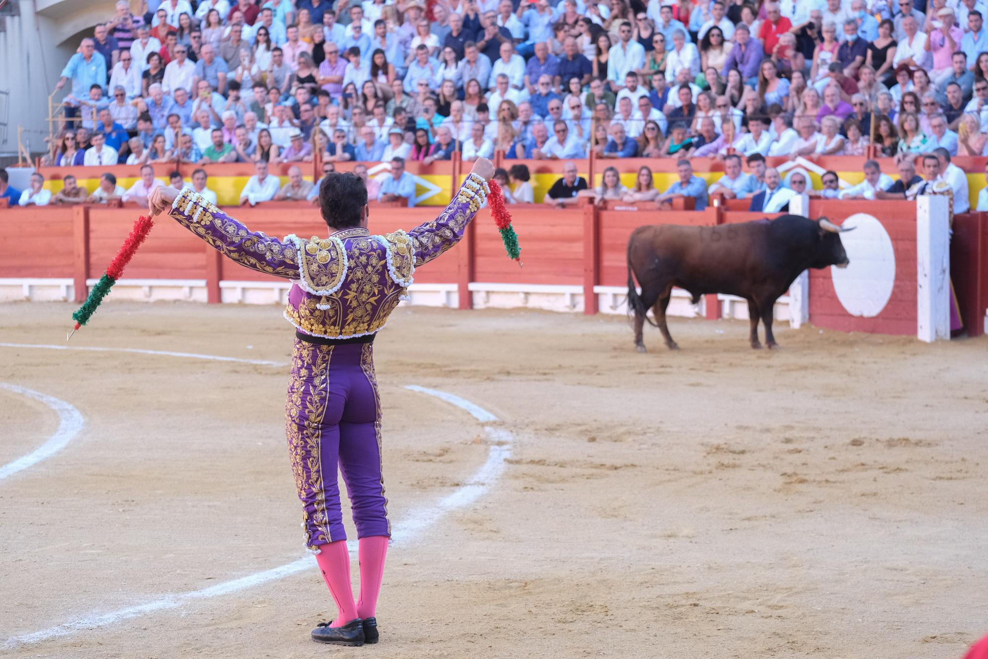 Roca Rey sale por la puerta grande