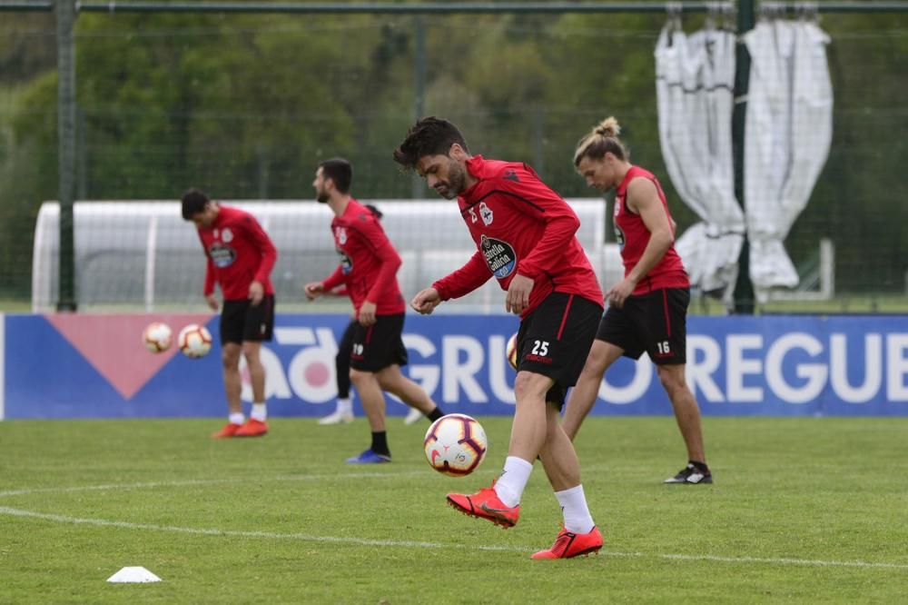 El Dépor vuelve al trabajo tras perder con Osasuna